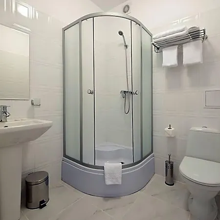 Otel Geneva 5*